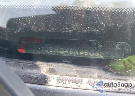 2006 Jeep Commander from USA, damaged, VIN 1J8HG48N46C332223